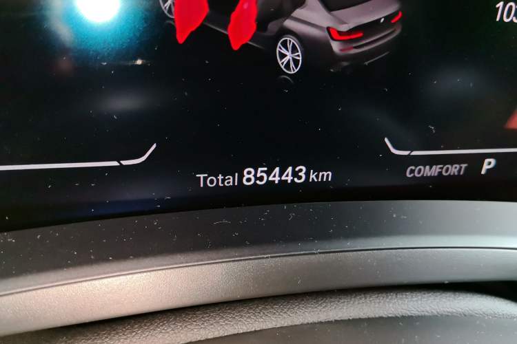 Used BMW 3 Series 2021 320Li M Sport Package Odometer Close Up