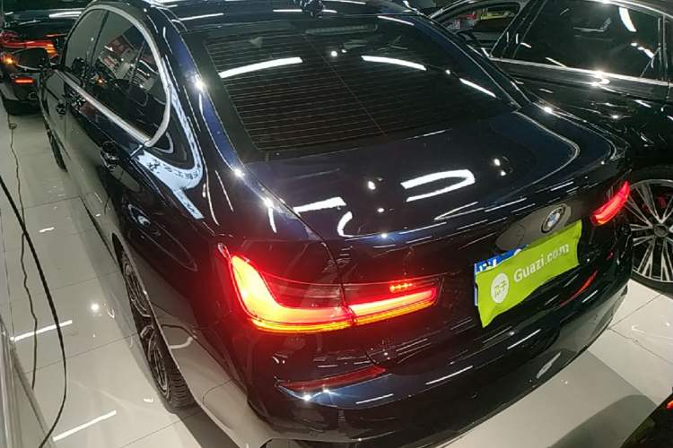 Used BMW 3 Series 2021 Second Facelift 320Li M Sport Package Rear Left 45 Deg
