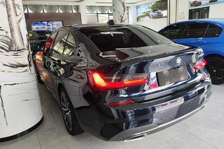Used BMW 3 Series 2021 Facelifted 320Li M Sport Package Rear Left 45 Deg