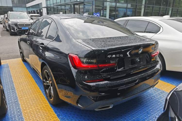 Used BMW 3 Series 2021 Restyled 325i M Sport Package Rear Left 45 Deg