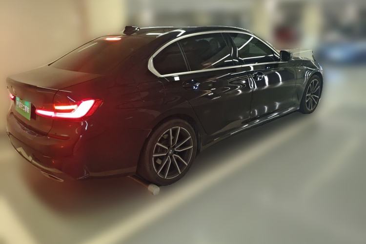 Used BMW 3 Series 2021 Facelifted 320Li M Sport Package Rear Right 45 Deg