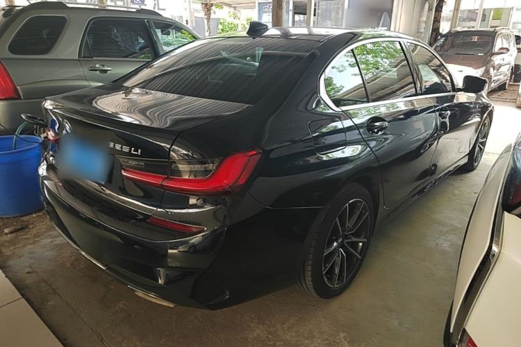 Used BMW 3 Series 2021 Facelifted 320Li M Sport Package Rear Right 45 Deg
