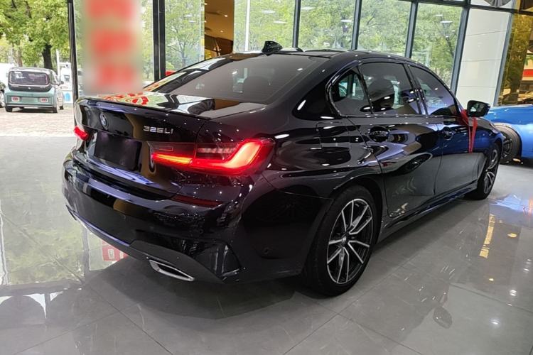 Used BMW 3 Series 2021 Facelifted 320Li M Sport Package Rear Right 45 Deg