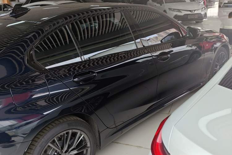 Used BMW 3 Series 2021 325Li M Sport Shadowline Package Rear Right 45 Deg