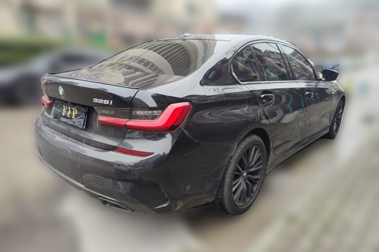 Used BMW 3 Series 2021 325i M Sport Night Edition package Rear Right 45 Deg