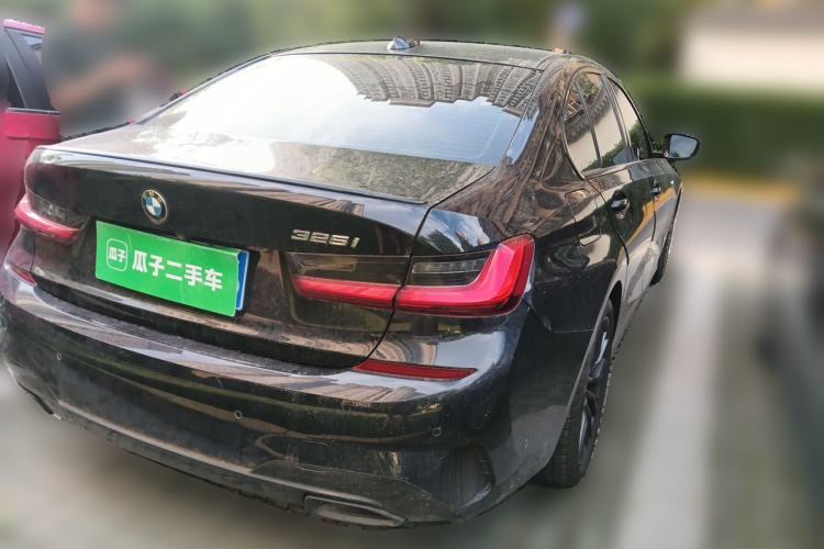 Used BMW 3 Series 2021 325i M Sport Night Edition package Rear Right 45 Deg