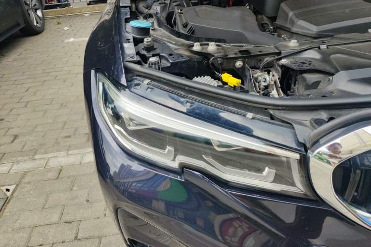 Used BMW 3 Series 2021 Restyled 325Li M Sport Package Right Front Headlight