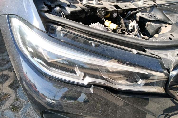 Used BMW 3 Series 2021 Second Facelift 330i M Sport Night Edition Package Right Front Headlight