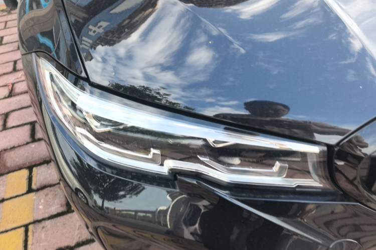 Used BMW 3 Series 2021 Second Facelift 325i M Sport Night Edition Package Right Front Headlight