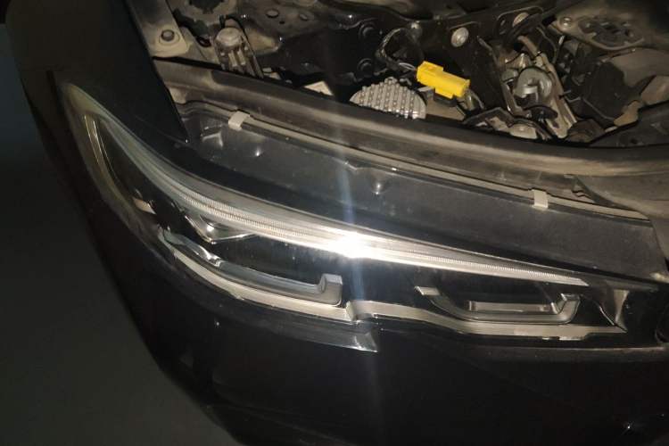Used BMW 3 Series 2021 Restyled 325i M Sport Night Edition Package Right Front Headlight