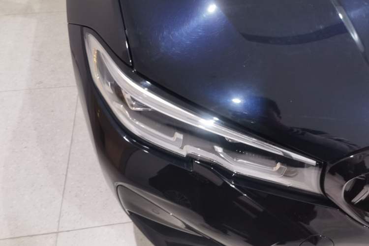 Used BMW 3 Series 2021 Second Facelift 325Li M Sport Night Edition Package Right Front Headlight