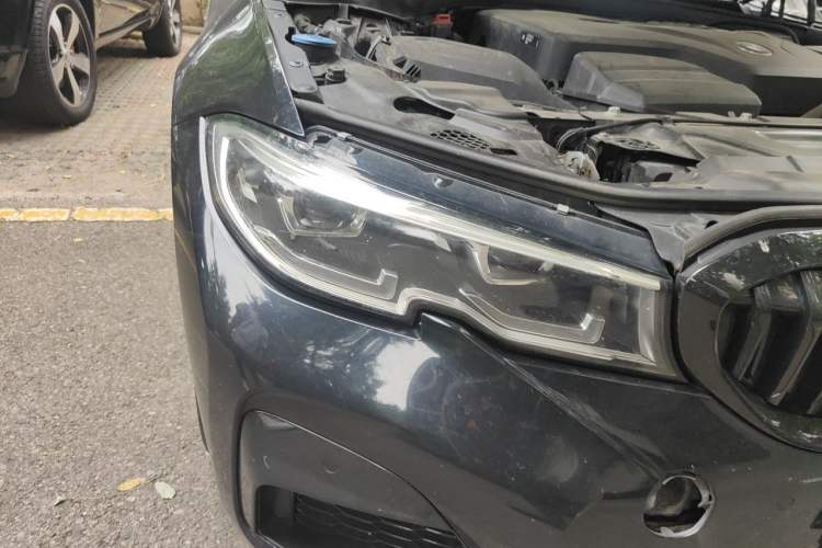 Used BMW 3 Series 2021 Second Facelift 325Li M Sport Night Edition Package Right Front Headlight