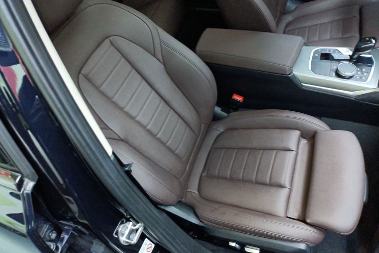 Used BMW 3 Series 2021 Second Facelift 325Li M Sport Night Edition Package Right Front Seat