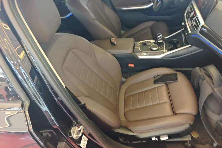 Used BMW 3 Series 2021 Restyled 325Li M Sport Package Right Front Seat