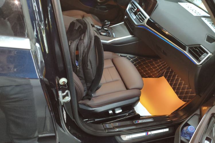 Used BMW 3 Series 2021 Second Facelift 320Li M Sport Package Right Front Seat