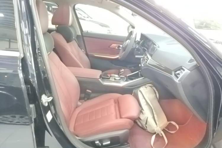 Used BMW 3 Series 2021 Second Facelift 325Li M Sport Package Right Front Seat