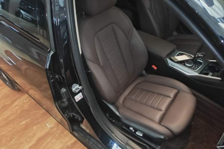 Used BMW 3 Series 2021 Facelifted 325Li M Sport Night Edition Package Right Front Seat
