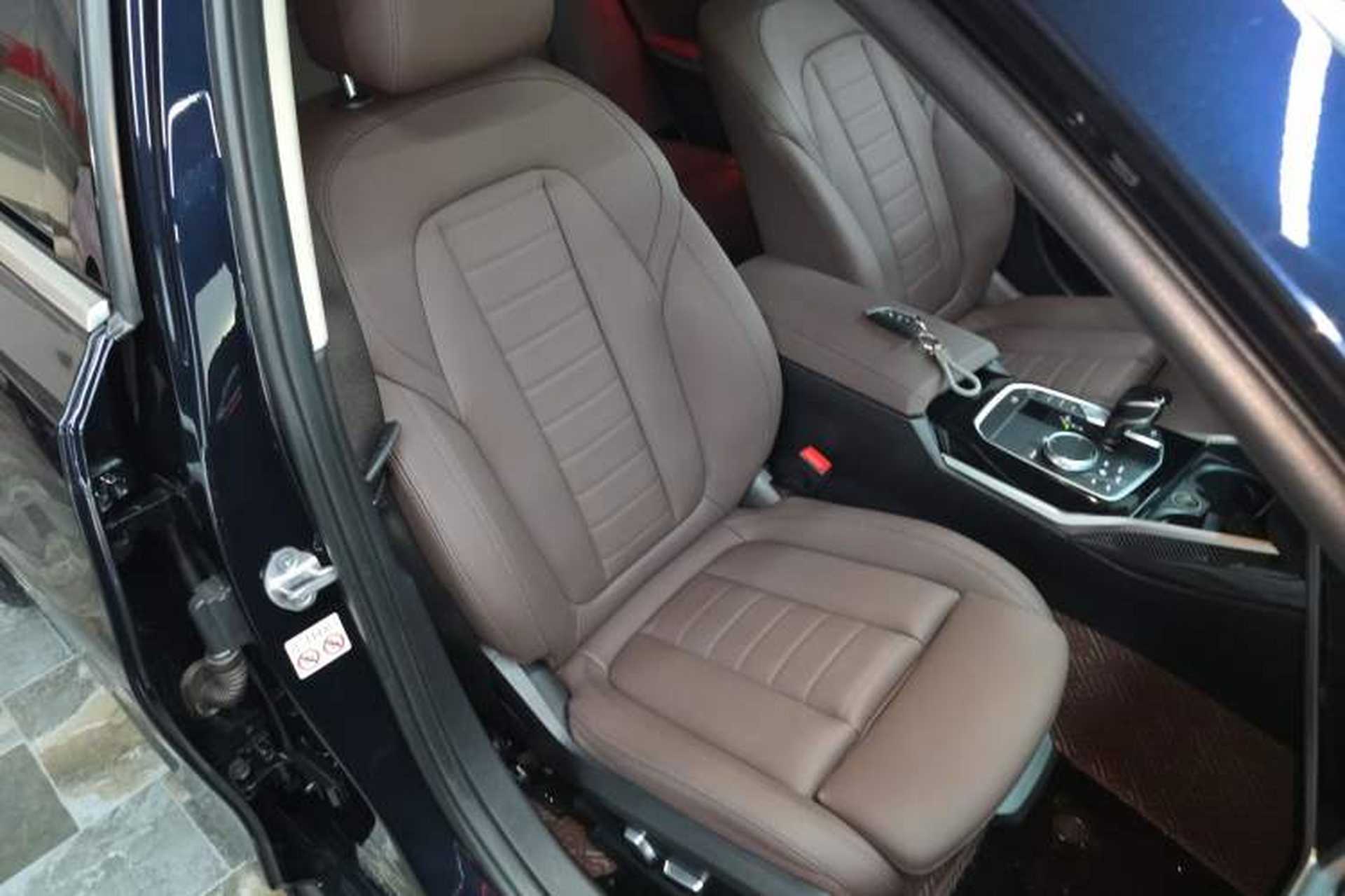 Used BMW 3 Series 2021 320Li M Sport Package Right Front Seat