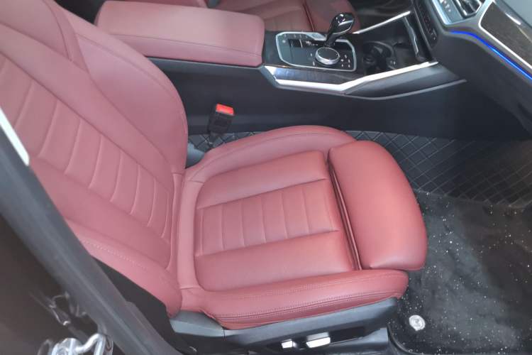 Used BMW 3 Series 2021 325Li M Sport Package Right Front Seat