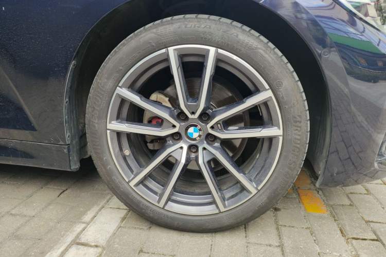 Used BMW 3 Series 2021 Restyled 325Li M Sport Package Right Front Wheel Hub