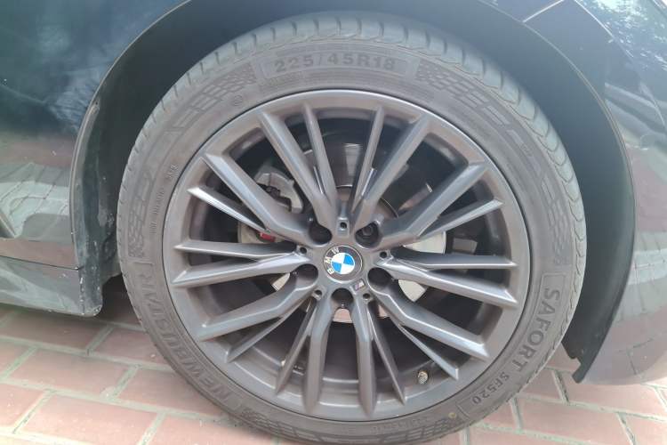 Used BMW 3 Series 2021 Restyled 325Li M Sport Package Right Front Wheel Hub