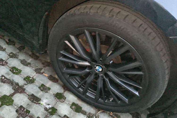 Used BMW 3 Series 2021 330i M Sport Night Edition Right Front Wheel Hub