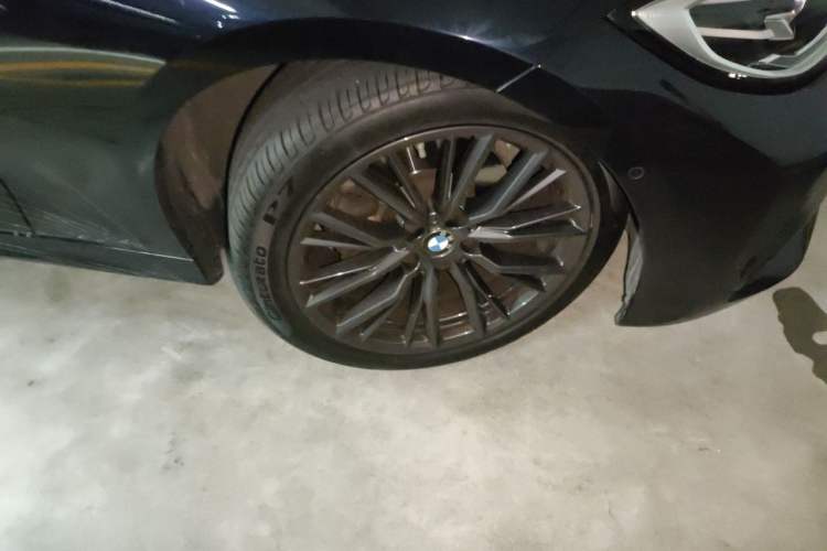 Used BMW 3 Series 2021 Facelifted 325Li M Sport Night Edition Package Right Front Wheel Hub