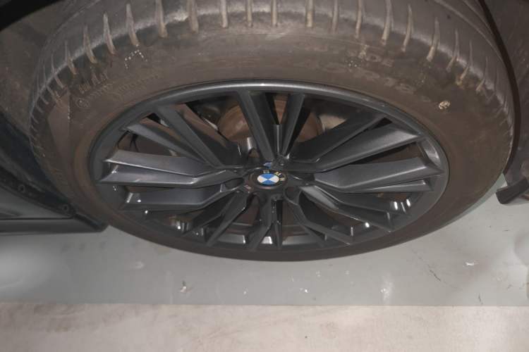 Used BMW 3 Series 2021 Facelifted 325Li M Sport Night Edition Package Right Front Wheel Hub