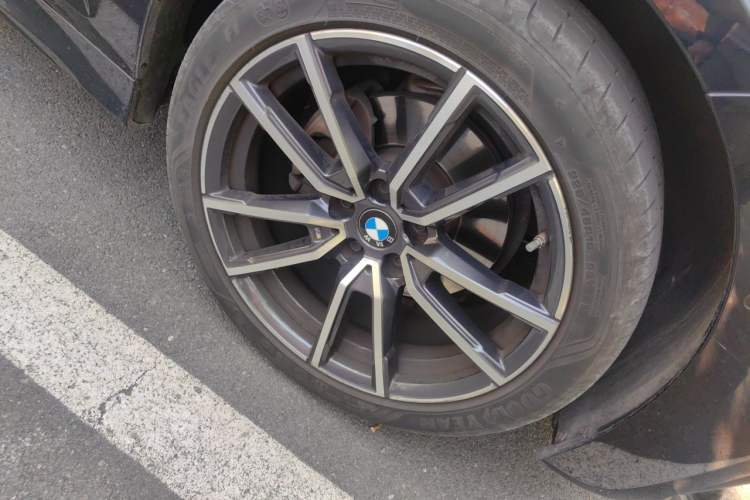Used BMW 3 Series 2021 Restyled 325Li xDrive M Sport Package Right Front Wheel Hub