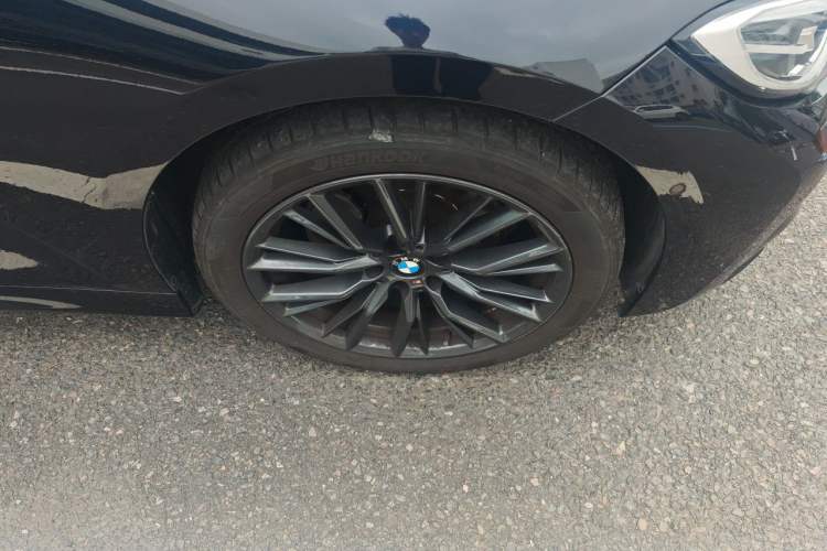 Used BMW 3 Series 2021 Restyled 325i M Sport Night Edition Package Right Front Wheel Hub