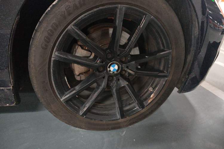 Used BMW 3 Series 2021 325Li M Sport Package Right Front Wheel Hub