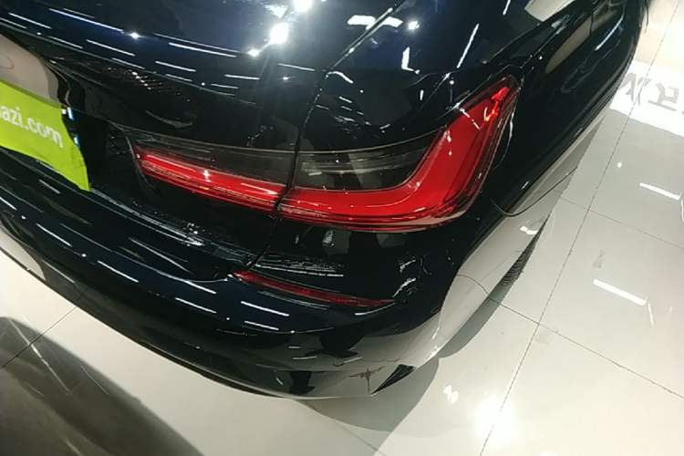 Used BMW 3 Series 2021 Second Facelift 320Li M Sport Package Right Rear Taillight