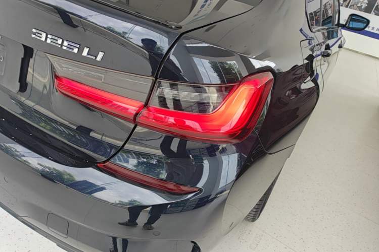 Used BMW 3 Series 2021 Facelifted 325Li M Sport Night Edition Package Right Rear Taillight
