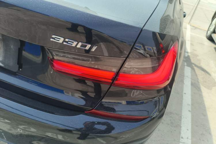 Used BMW 3 Series 2021 330i M Sport Night Edition Right Rear Taillight