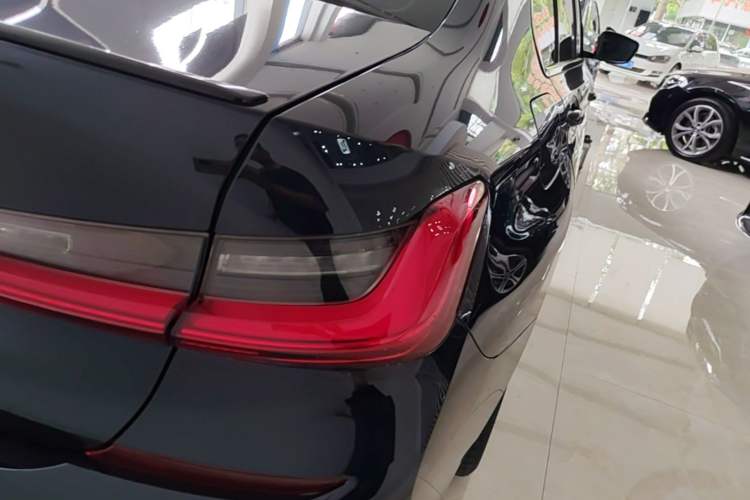 Used BMW 3 Series 2021 Facelifted 325Li M Sport Night Edition Package Right Rear Taillight
