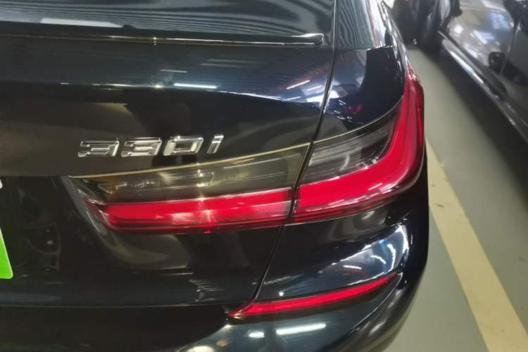 Used BMW 3 Series 2021 330i M Sport Night Edition Right Rear Taillight