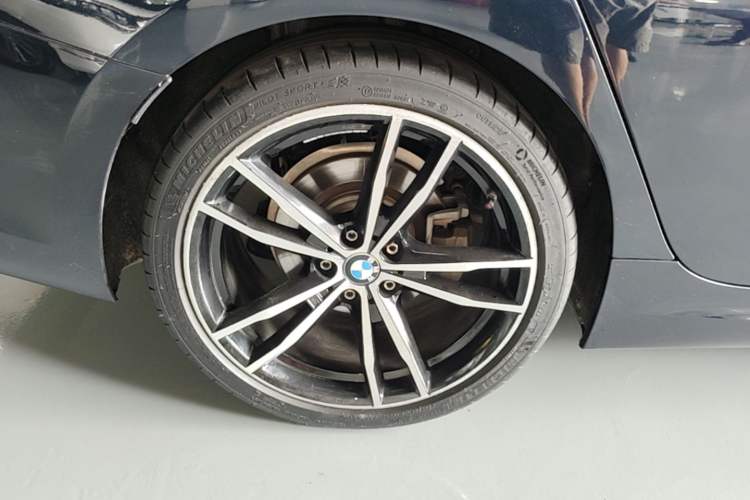 Used BMW 3 Series 2021 Second Facelift 325Li M Sport Package Right Rear Wheel Hub