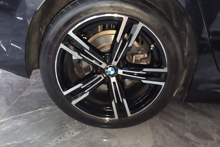 Used BMW 3 Series 2021 Second Facelift 325i M Sport Package Right Rear Wheel Hub