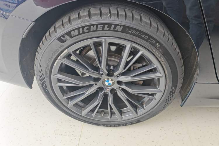 Used BMW 3 Series 2021 Facelifted 325Li M Sport Night Edition Package Right Rear Wheel Hub