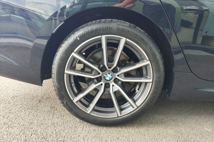 Used BMW 3 Series 2021 320Li M Sport Package Right Rear Wheel Hub