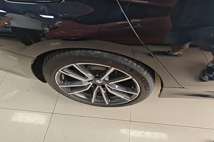 Used BMW 3 Series 2021 Restyled 325Li M Sport Package Right Rear Wheel Hub