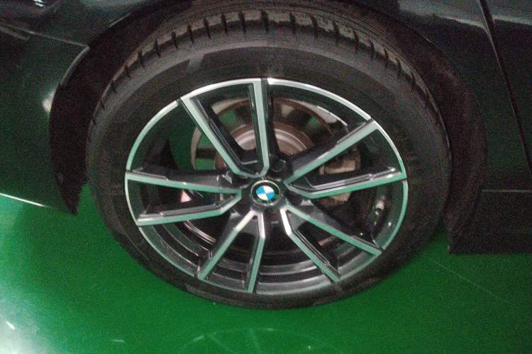 Used BMW 3 Series 2021 Restyled 325Li M Sport Package Right Rear Wheel Hub