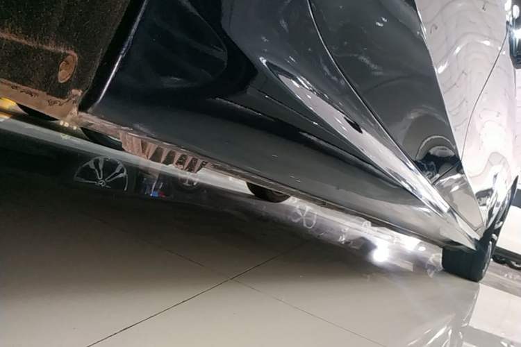 Used BMW 3 Series 2021 320Li M Sport Package Right Side Sill