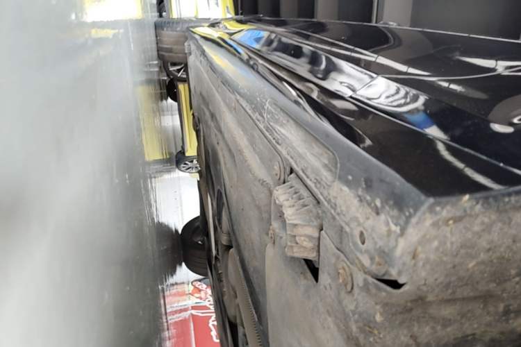 Used BMW 3 Series 2021 Second Facelift 325Li M Sport Package Right Side Sill