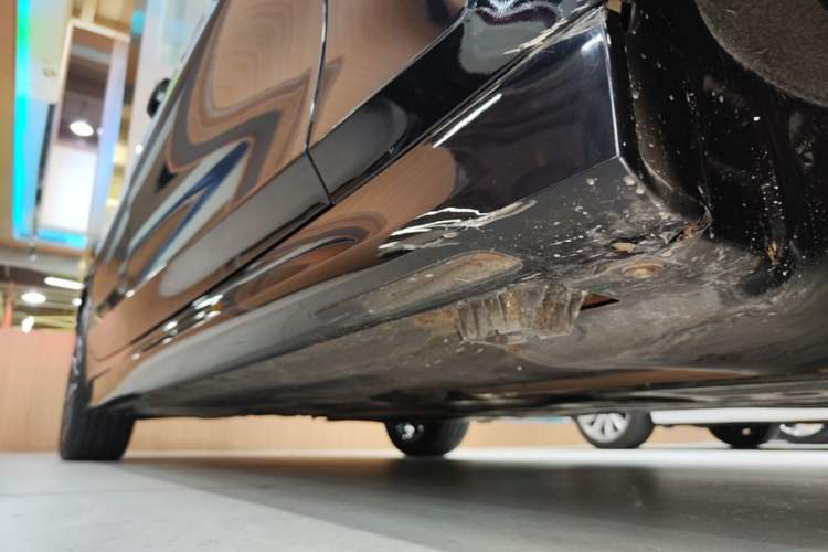 Used BMW 3 Series 2021 Restyled 325Li M Sport Package Right Side Sill
