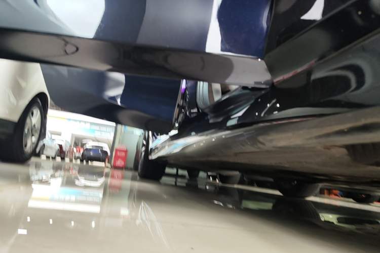 Used BMW 3 Series 2021 Second Facelift 325Li M Sport Package Right Side Sill
