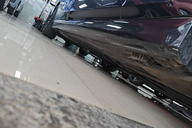 Used BMW 3 Series 2021 Restyled 325Li M Sport Package Right Side Sill