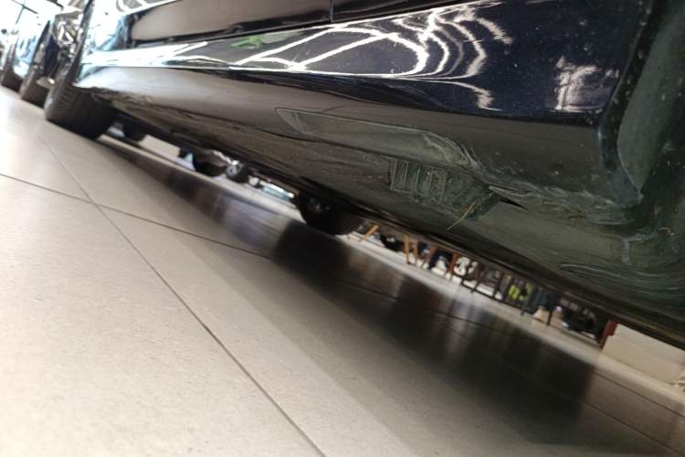 Used BMW 3 Series 2021 Facelifted 325Li M Sport Night Edition Package Right Side Sill