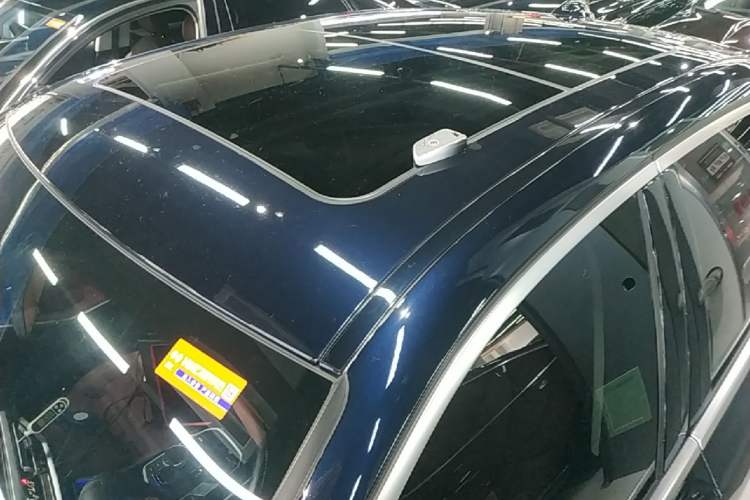 Used BMW 3 Series 2021 Second Facelift 320Li M Sport Package Roof