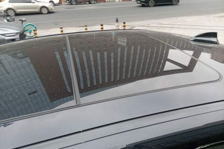 Used BMW 3 Series 2021 Second Facelift 325Li M Sport Package Roof